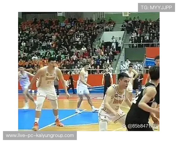 广东负于青岛遭四重打击，张文逸李文昊低迷成短板，广东张文浩