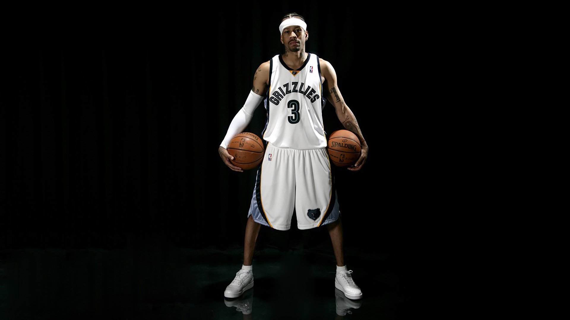 边路球员是否能通过持球时间控制整体进攻节奏,边路球员怎么摆脱防守人员